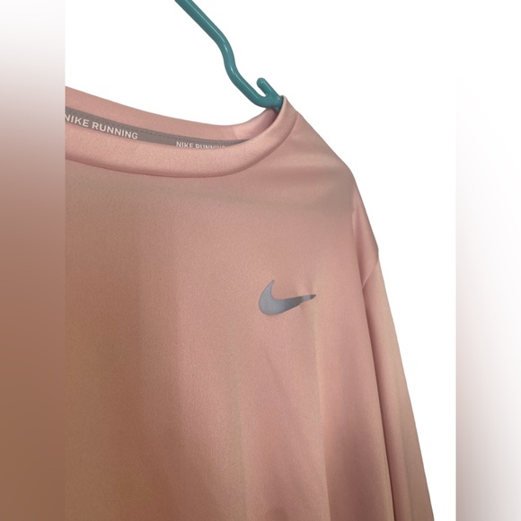 Nike Dri-fit Pink Longsleeve - Picture 4 of 6